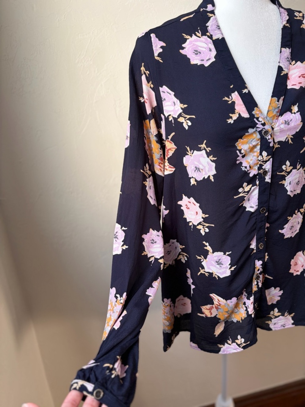 Free People Julia Printed Blouse Oversized Floral Boho Rayon High Low Top XS - Picture 4 of 10